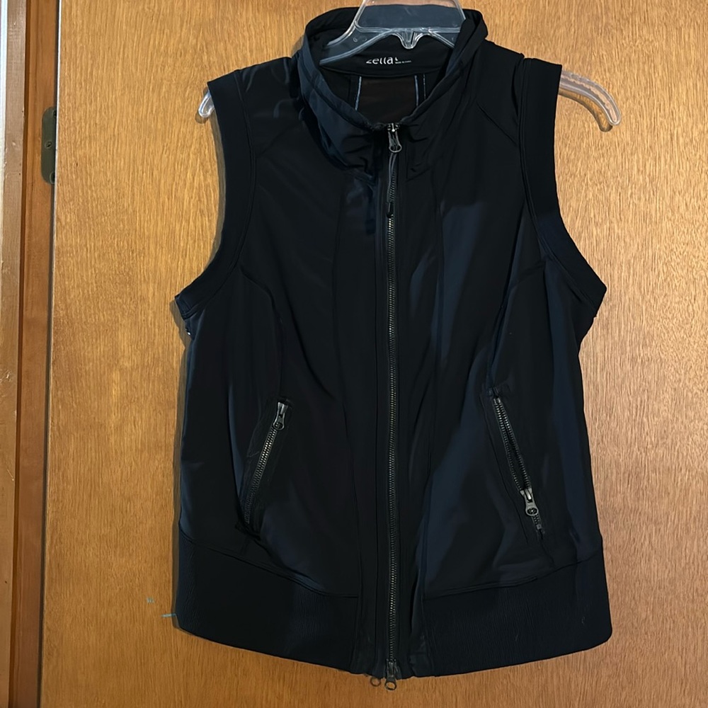 Zella black exercise vest